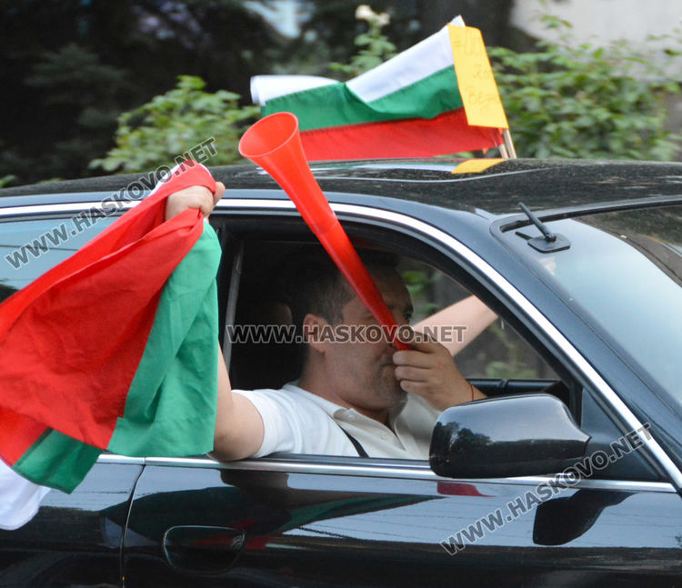 Протестно автошествие мина из Хасково, блокираха възлови булеварди