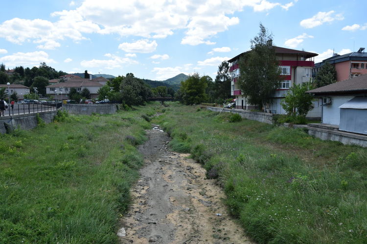Река Арденска пресъхна заради жегите