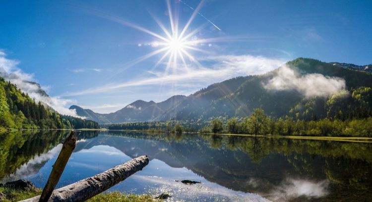 Разкъсана облачност в четвъртък