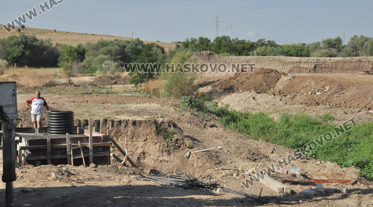 Изграждането на канализацията в „Болярово“ се забави заради технически проблем