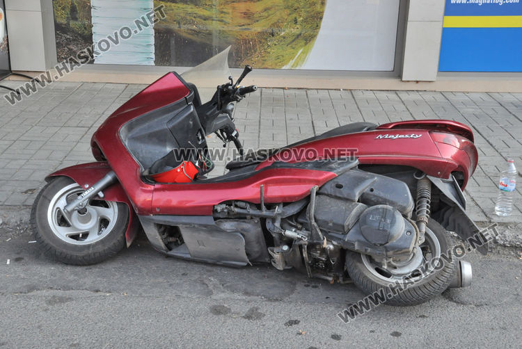 Мотопедист и пешеходка пострадаха при инцидент до Зеленчуковия пазар