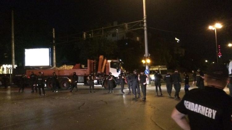 Премахнаха новосъздадения палатков лагер пред румънското посолство