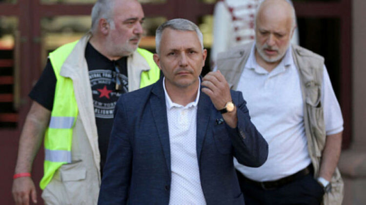 "Отровното трио": Който иска да яхне протеста, носи отговорност към историята