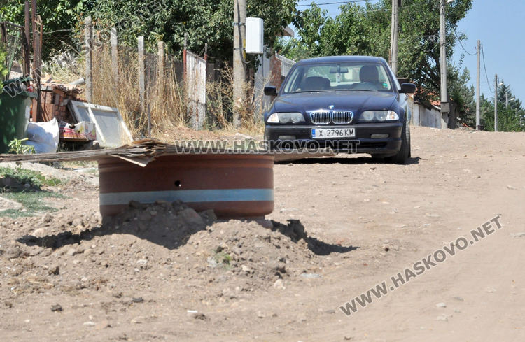 Строителят  на канализацията в „Болярово“ покрива щетите на пострадала по трасето шофьорка
