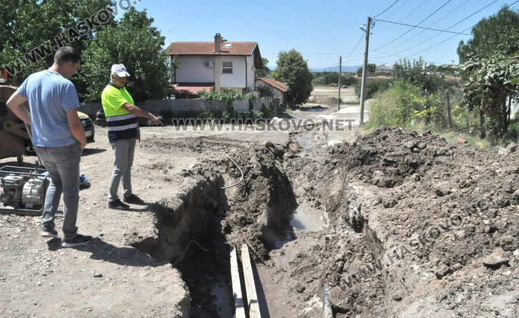 Строителят  на канализацията в „Болярово“ покрива щетите на пострадала по трасето шофьорка