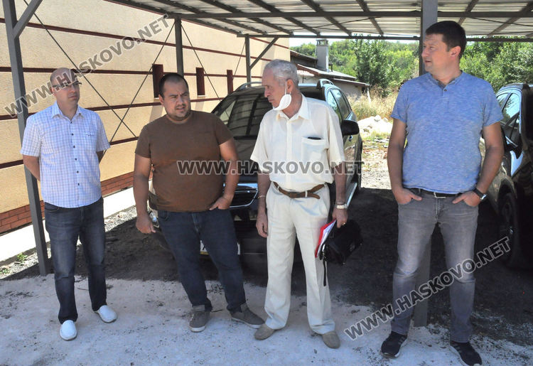 Строителят  на канализацията в „Болярово“ покрива щетите на пострадала по трасето шофьорка