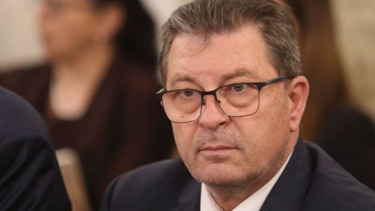 Шефът на БЕХ подаде оставка