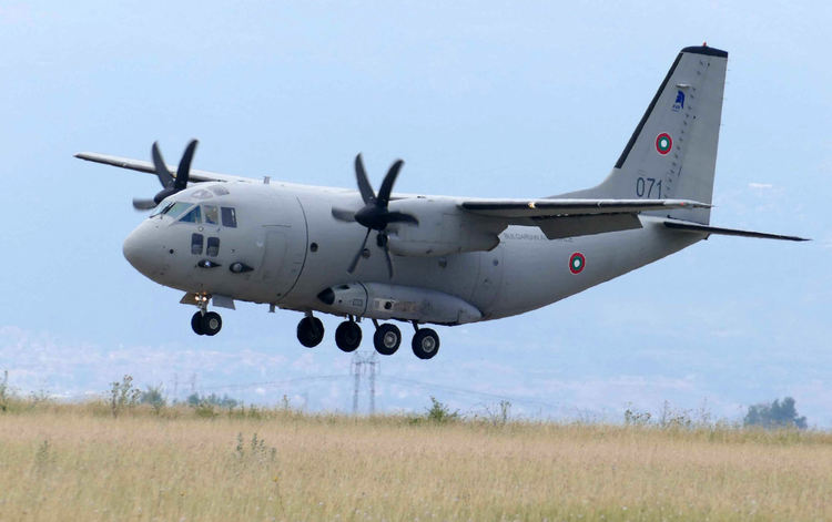 Ниско прелитащи самолети край Пловдив