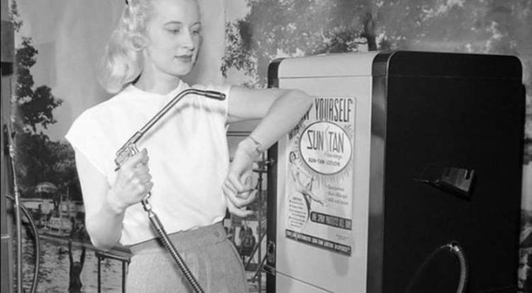11. Машина за слънчев загар 1949 год.