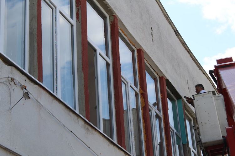 Ремонтират сградата на кметството, читалището и пощата във Въгларово за 11 310 лева