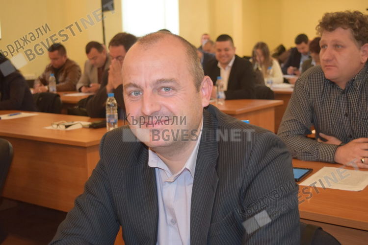 Божидар Стоянов