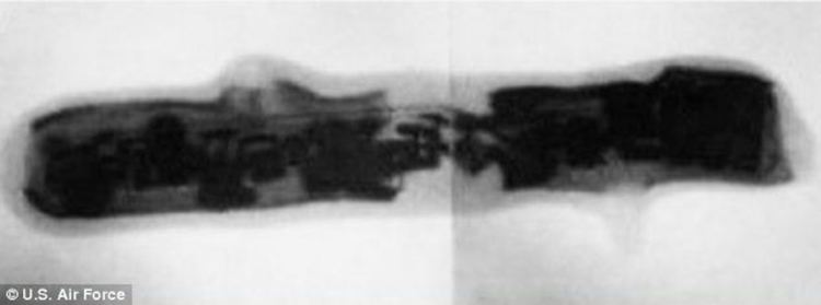 Бръмбар с камера, пън със сателитна връзка и още исторически шпионски устройства