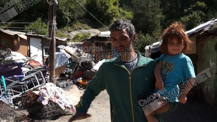 Подпалвачът вадил нож в гетото и скачал на бой. Изгорил демонстративно къщите