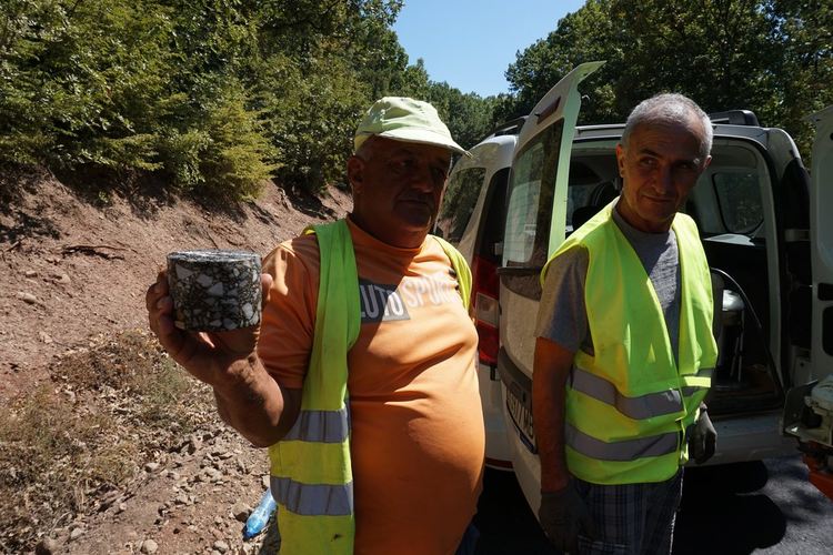 Първи ремонт от 80 години насам по пътя Харманли-Маджарово