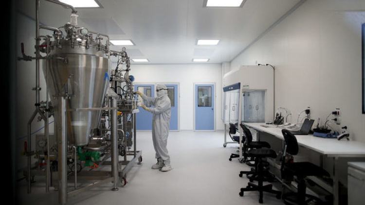 ЕС иска ваксини срещу COVID-19 за 40% от хората, но без да пази от вина производителите