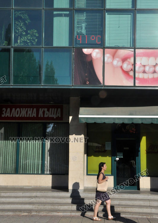 36.4 градуса в Хасково, жегата продължава и в следващите дни