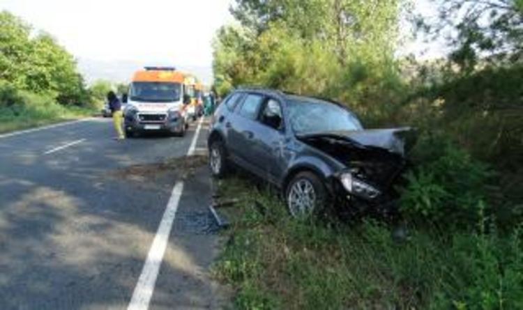 18-годишен пострада в катастрофа с товарен "Мерцедес"