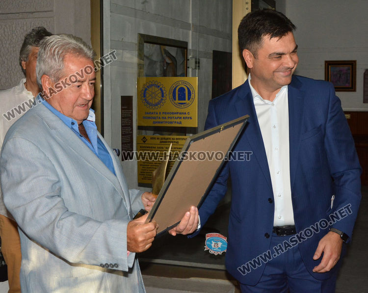 Иван Гранитски получи статуетката “Пеньо Пенев”