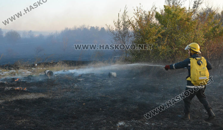 Отвориха магистралата, чакат хеликоптер за пожар в Свиленградско