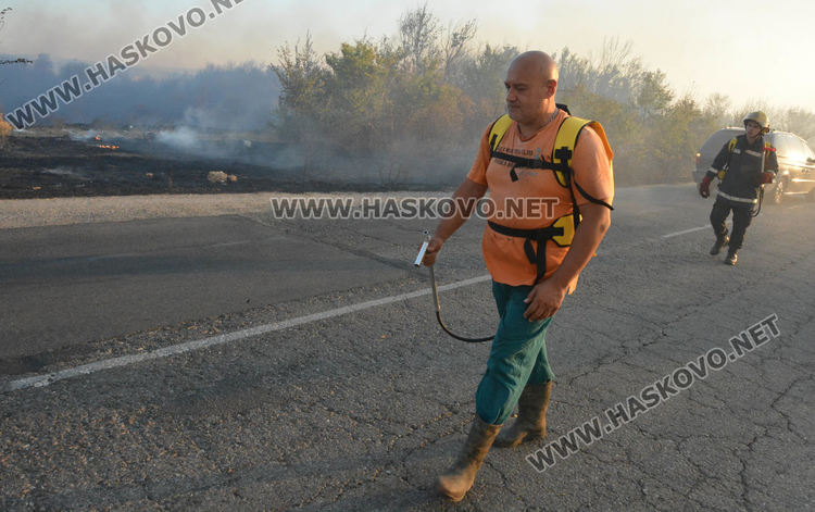 Отвориха магистралата, чакат хеликоптер за пожар в Свиленградско