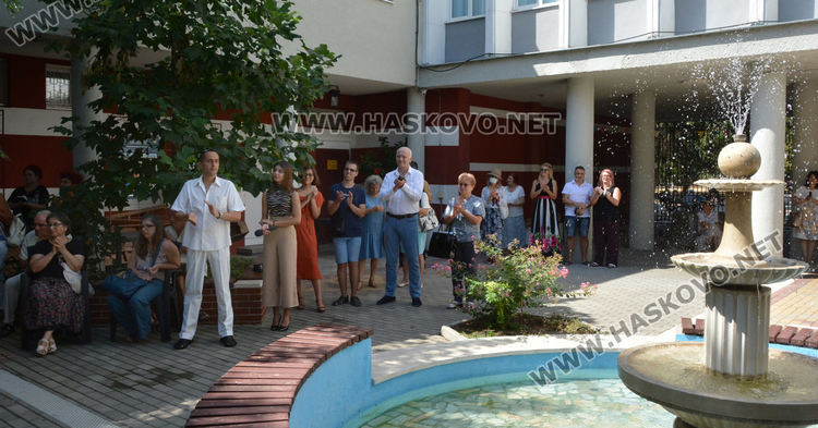 В Димитровград представиха уникален календар с летоброене