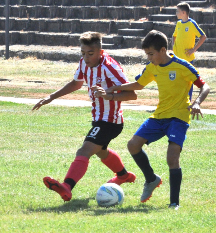 8 отбора от Хасковско се включиха в турнир „Децата и футболът“