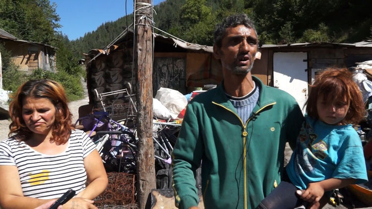 Малката Росица е кръстена на Росица Настанлиева/виж сл.снимка в гларията/