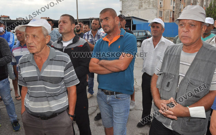 Жители от Стамболовско излязоха на протест заради поскъпването на водата с 342%