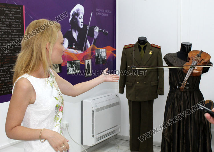 Изложба „Музиката и моят град” представя музикалното изкуство на Хасково