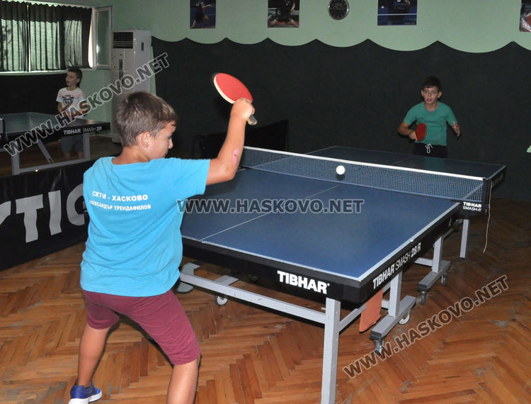 Милко Багдасаров и Елвис Хаджиев са победители в турнир по тенис на маса