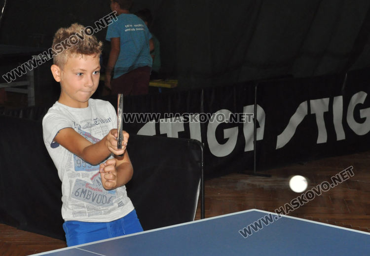 Милко Багдасаров и Елвис Хаджиев са победители в турнир по тенис на маса