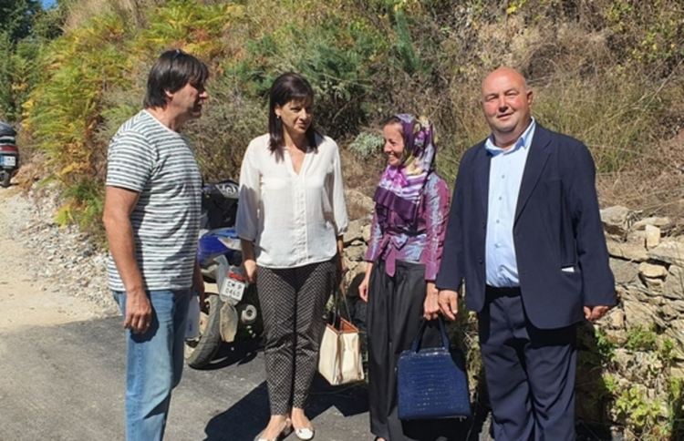 В Бреза благодариха с курбан, че си имат асфалтиран път