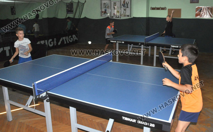 Милко Багдасаров и Елвис Хаджиев са победители в турнир по тенис на маса