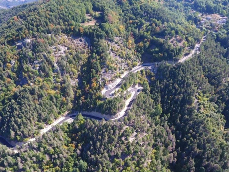 В Бреза благодариха с курбан, че си имат асфалтиран път