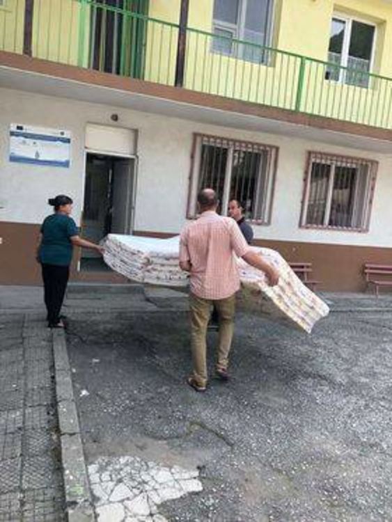 Нови матраци за детските градини в Девинско