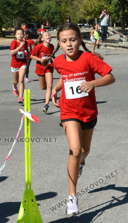 55 деца се включиха в лекоатлетическия крос „Клокотница“ в Хасково