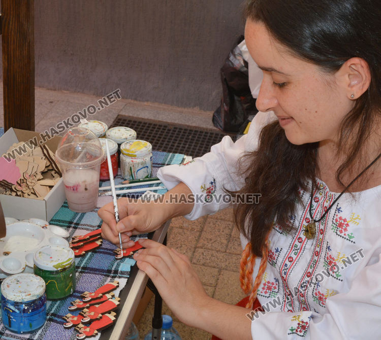 Панаир на занаятите започна в Хасково