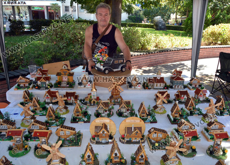 Панаир на занаятите започна в Хасково