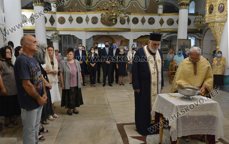 Молебен за Хасково, отец Антоний Енев се оттегля от служба