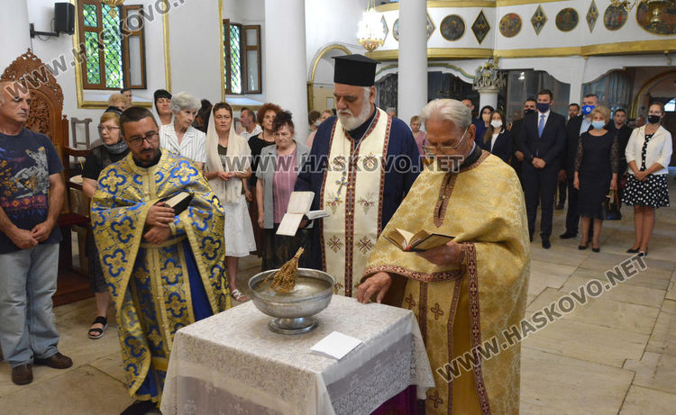 Молебен за Хасково, отец Антоний Енев се оттегля от служба