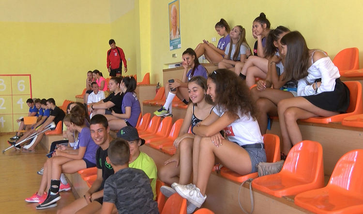 Хандбалистките на „Топлика“ и юношите на „Академик“ победиха в турнира „Вълчо Даскалов“