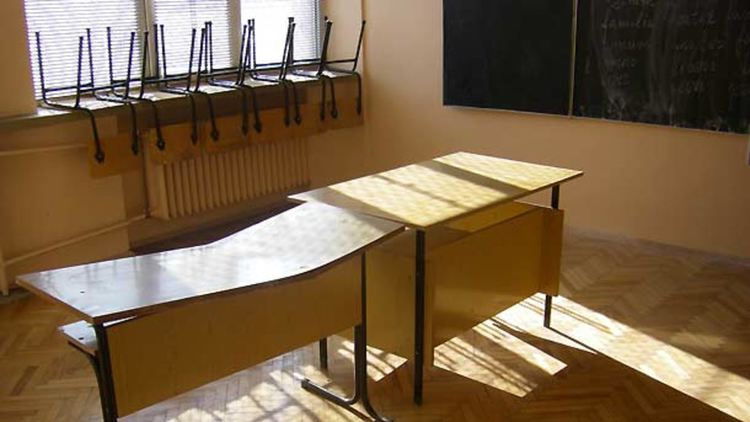 Училищата се подготвят за работа в КОВИД обстановка