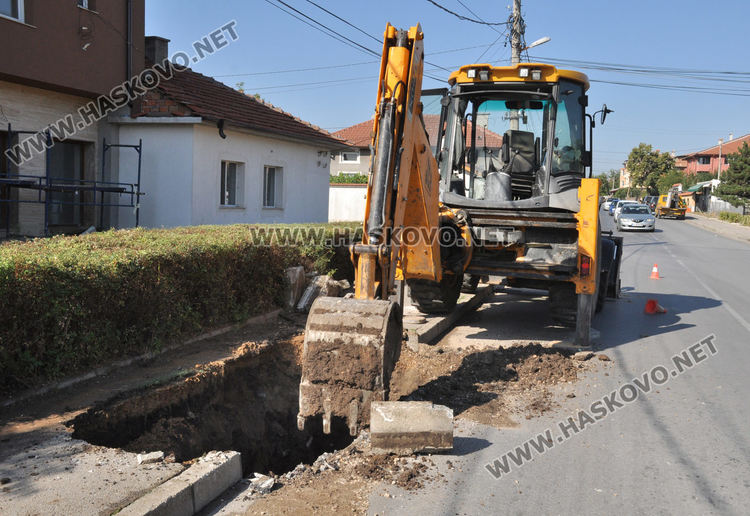 Множество аварии в „Болярово“, спряха водата на целия квартал
