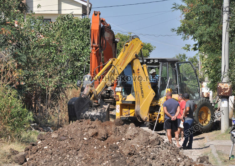 Множество аварии в „Болярово“, спряха водата на целия квартал
