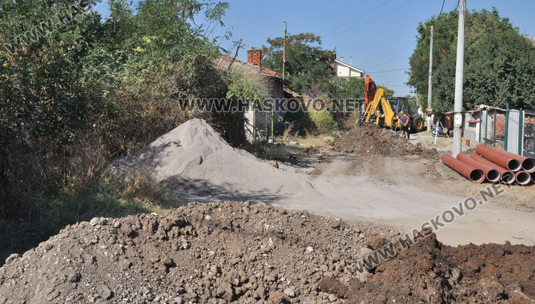 Множество аварии в „Болярово“, спряха водата на целия квартал