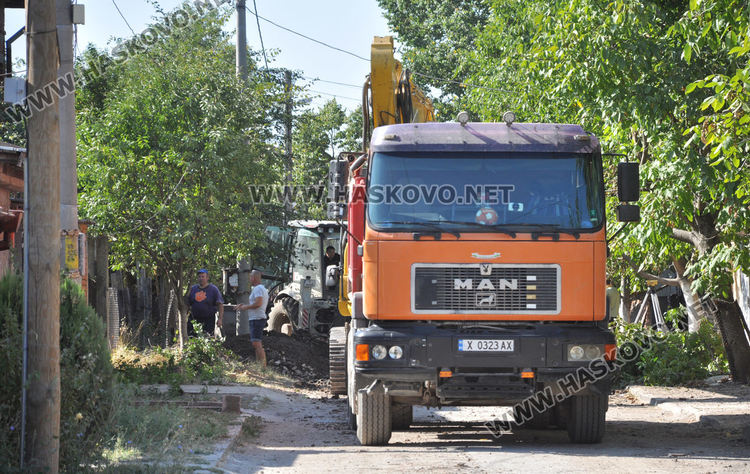 Множество аварии в „Болярово“, спряха водата на целия квартал