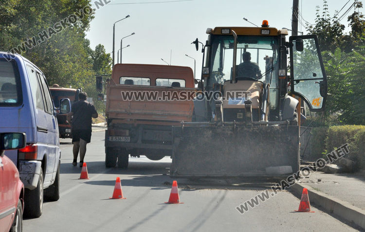 Множество аварии в „Болярово“, спряха водата на целия квартал