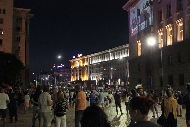 Ден 63: Засилено полицейско присъствие и подготовка за "Второ велико народно въстание"