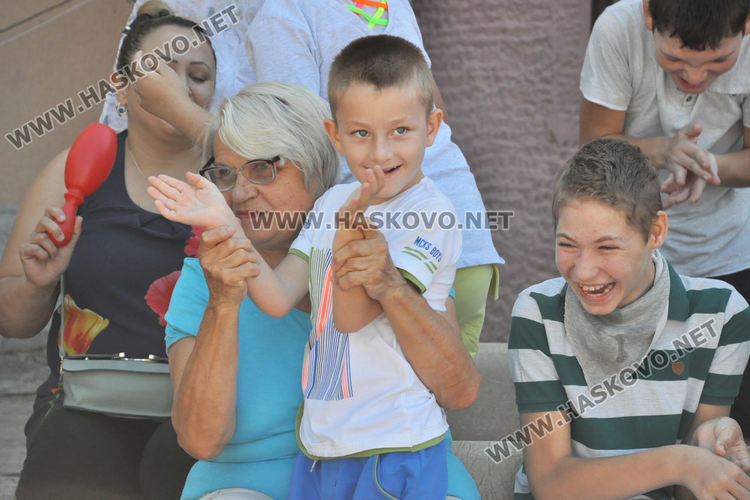 В Дом &bdquo;Марина&ldquo; отпразнуваха 20-годишнина