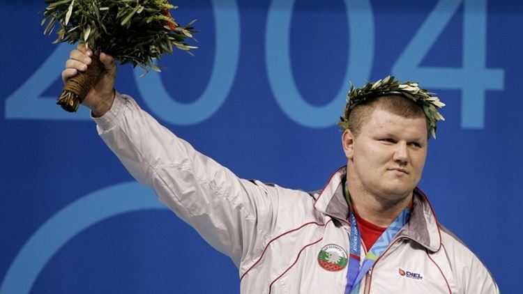 Щангисти от цялата страна вдигат тежести в памет на Железния-Величко Чолаков